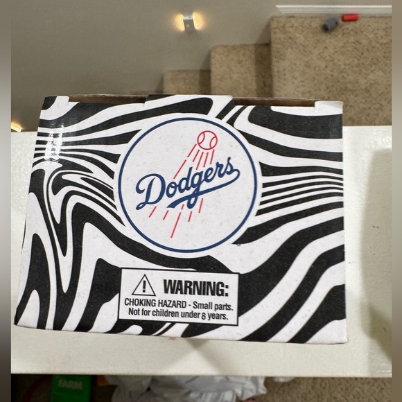 2022 Justin Turner Pitcher Bobblehead Dodgers NIB Never Opened - Picture 5 of 6